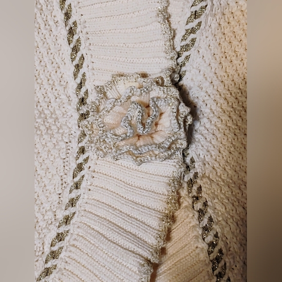 NWOT Ruby Rd. Womens Collared Knit Cardigan In Cream & Shimmery Gold Trim Sz. XL - Picture 3 of 5